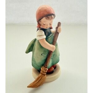 Vintage Goebel Hummel Little Sweeper Figurine #171 W Germany